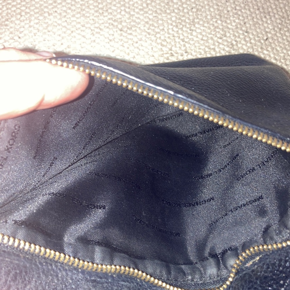 Michael Kors Black Pebble grain Crossbody Bag Small - Picture 8 of 13